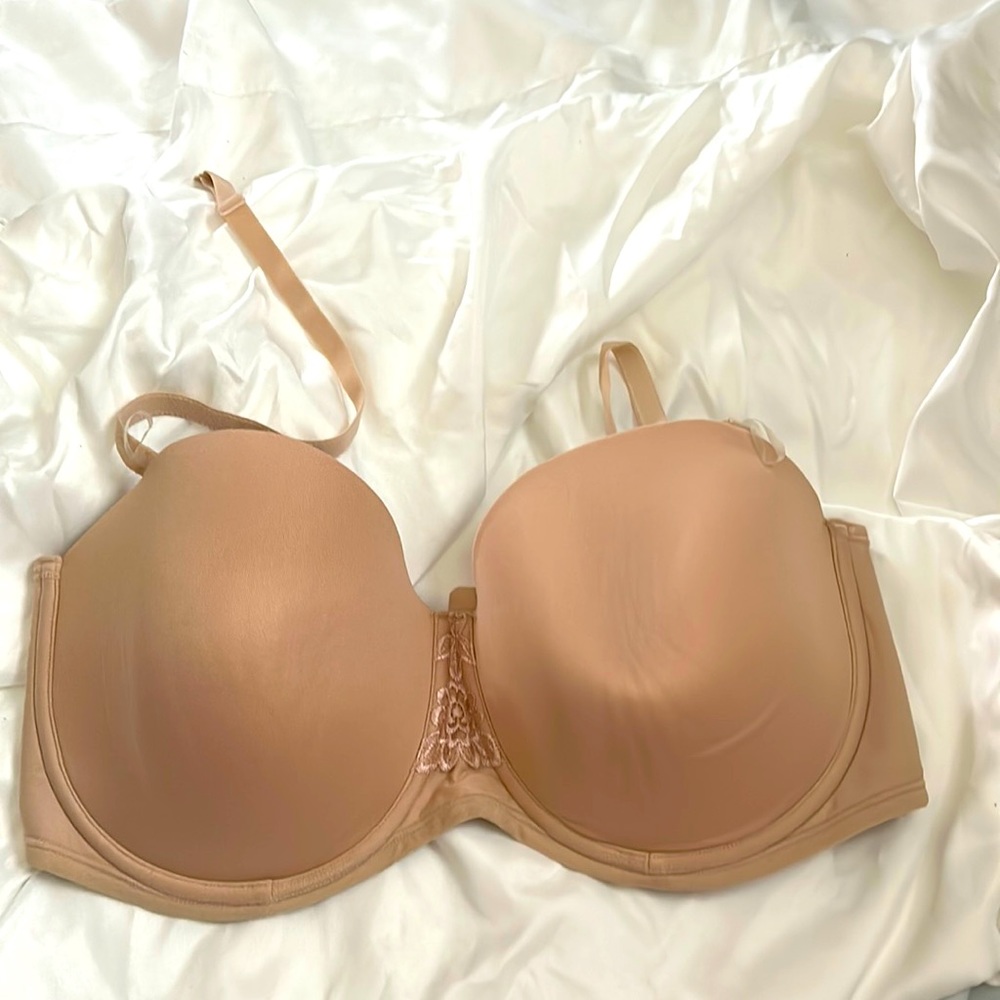 Vanity Fair underwire bra tan 40DD EUC barely worn